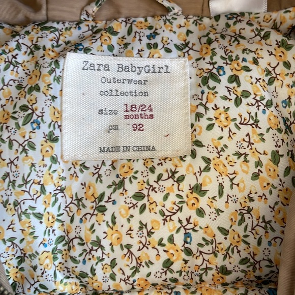 18/24 Tan Zara Jacket with removable fur trim - Picture 2 of 5